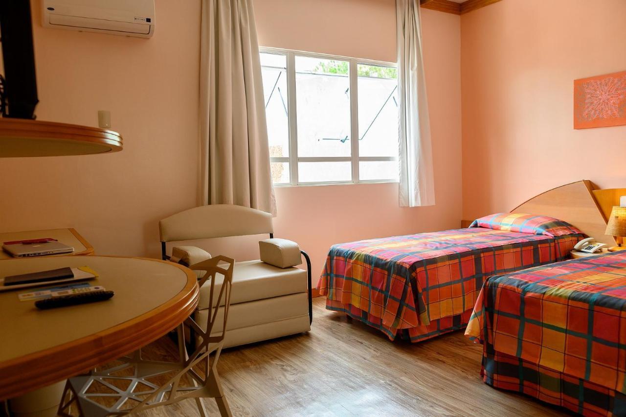 Solis Praia Hotel Itapema Extérieur photo